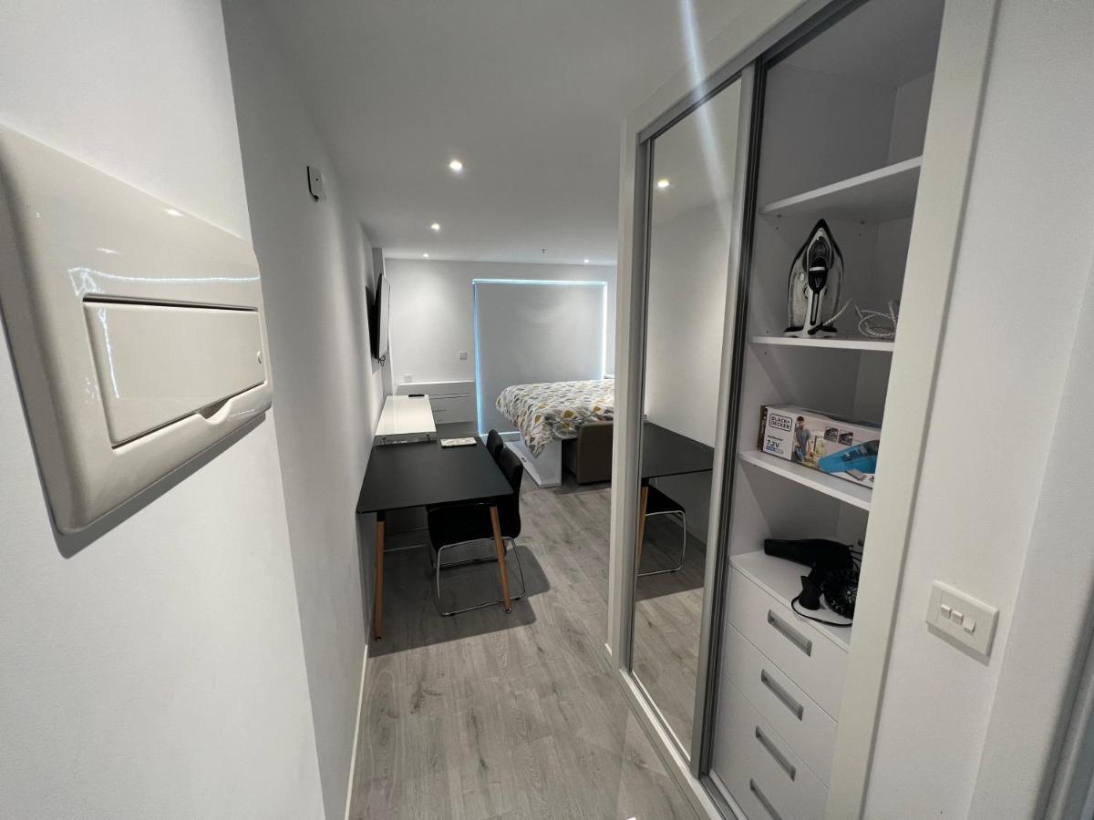 Modern Studio Apartment In Gibraltar - The Hub Kültér fotó